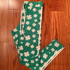 🍀Luck of the Irish 4 Leaf Clover High Waist Leggings (Green & White)